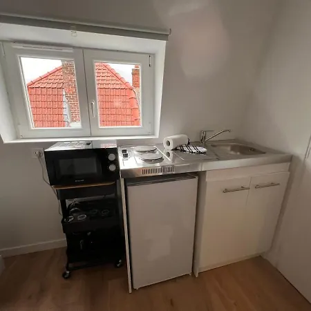 Maisons Des Gemmes Divisés En 9 Appartement *