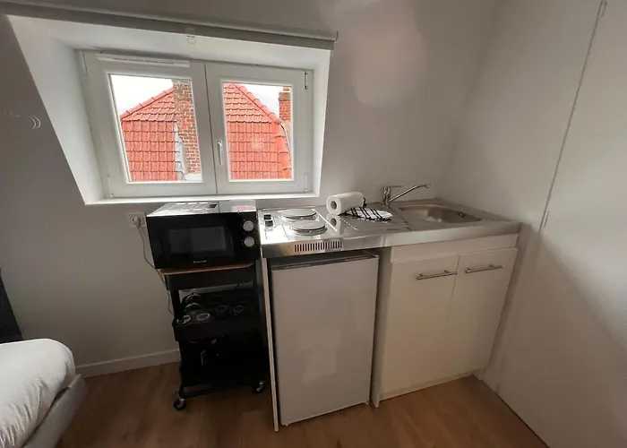 Maisons Des Gemmes Divisés En 9 Appartement *