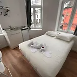 Maisons Des Gemmes Divises En 9 リール