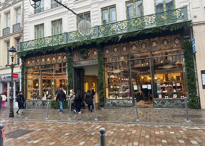 Апартаменты Maisons Des Gemmes Divises En 9